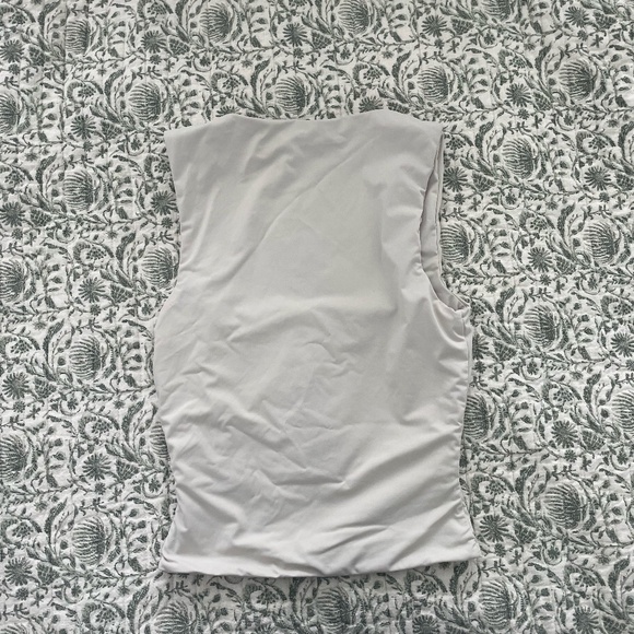 Princess polly tank top - Picture 2 of 3